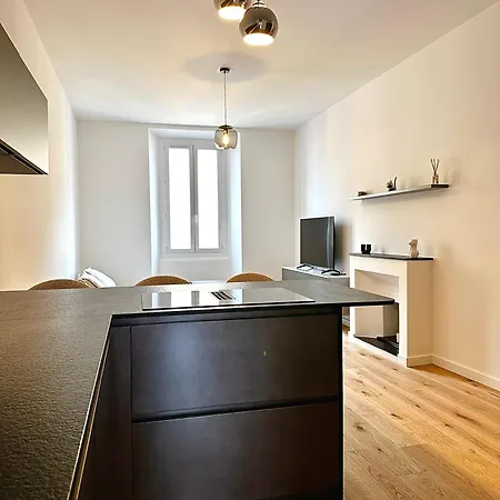 Cosy - Rue Fesch, A Pied * Ajaccio (Corsica)